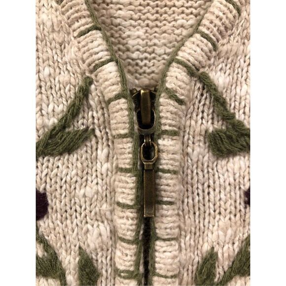 VNT Granny Sweater Vest Zip Up Embroidered Flowers Crochet Retro Vibes Swag - Picture 12 of 14